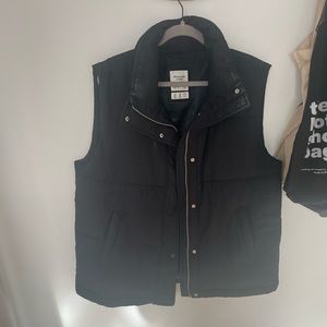 Abercrombie Black Puffer Vest